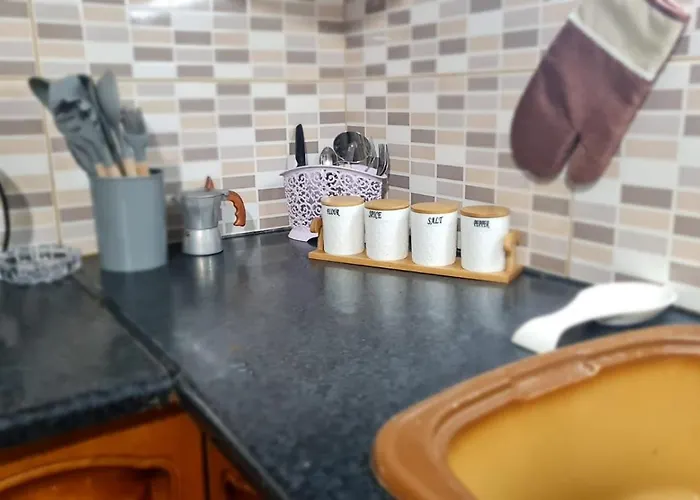 Calmly, Spacious Next To Embassy * Tirana