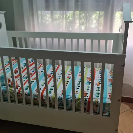 Calmly, Spacious Next To Embassy *