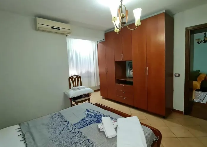 Lägenhet Calmly, Spacious Next To Embassy *